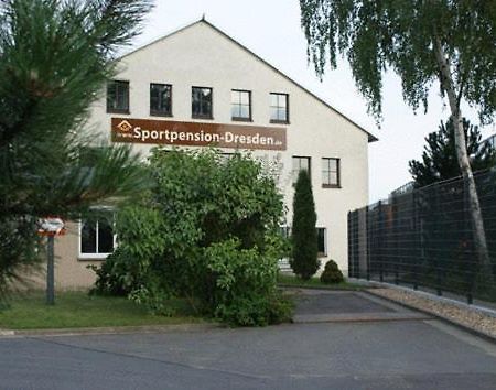 Sportpension Дрезден Екстериор снимка